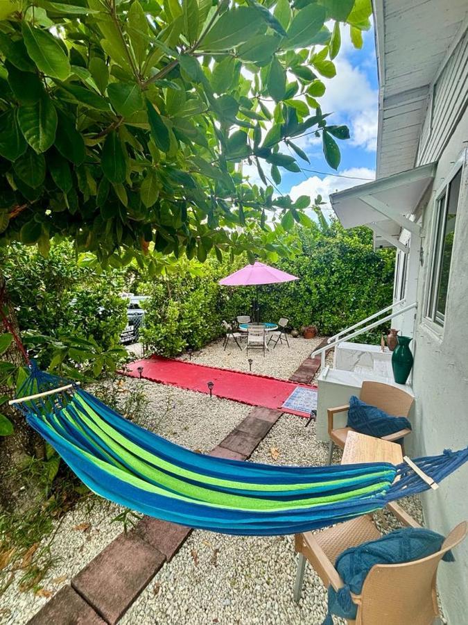 Nice Queen Bedroom - Best Location In Miami - Luggage Storage Service, Parking And Laundry Esterno foto