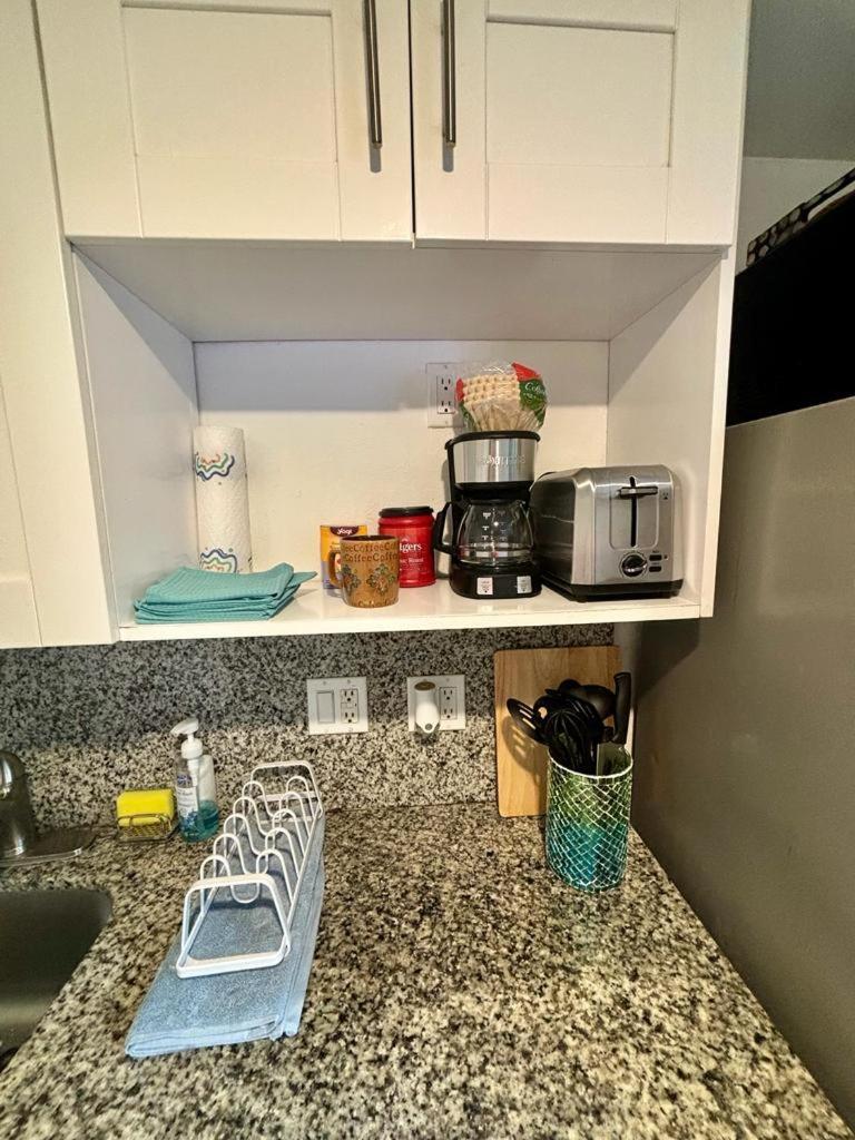 Nice Queen Bedroom - Best Location In Miami - Luggage Storage Service, Parking And Laundry Esterno foto